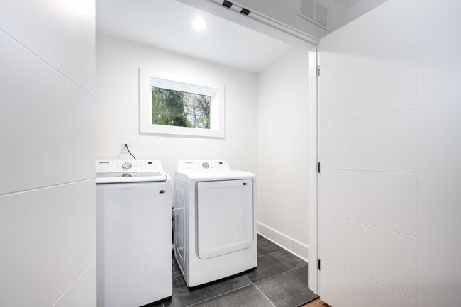 Photo - Room in Townhome on Donna Ave