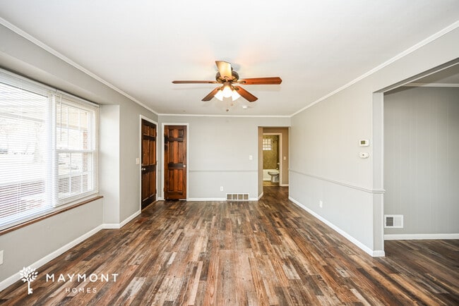 Photo - 2461 Pinwood Ln