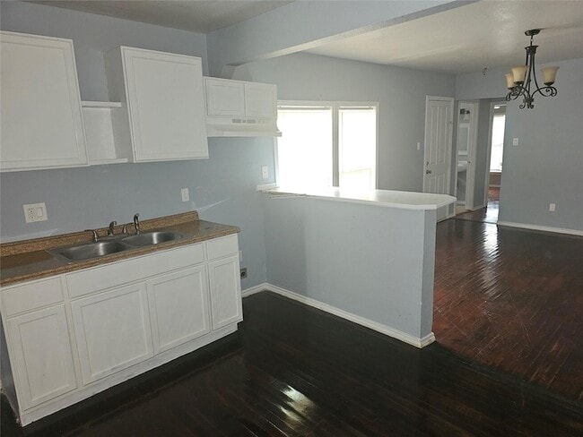 Photo - 4228 Lorin Ave