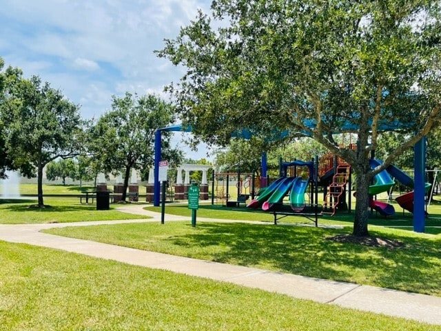 Photo - 13710 Saxon Cliff Ln