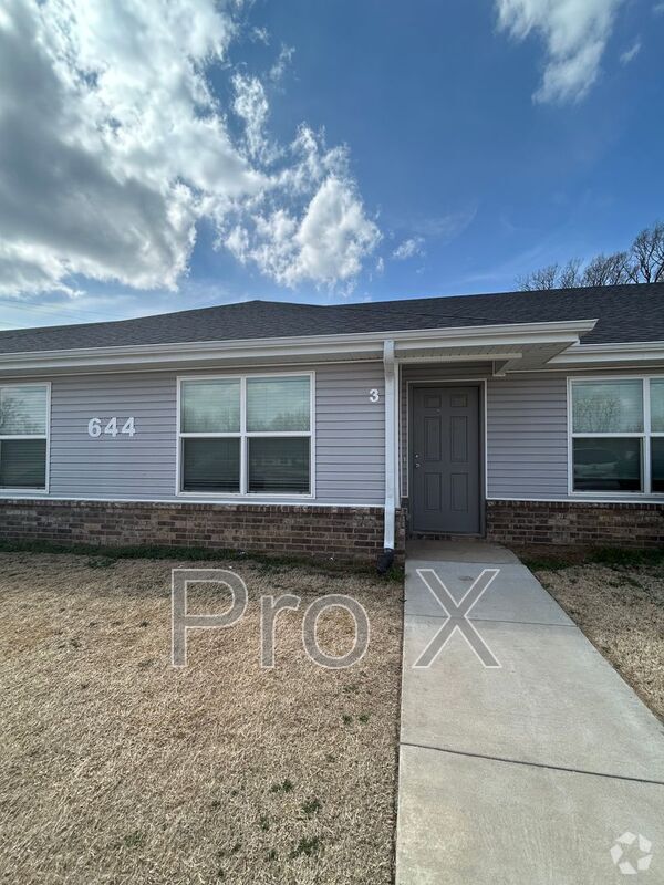 Building Photo - 644 Hidden Springs Dr Unit 644 Hidden Springs-  3 Rental