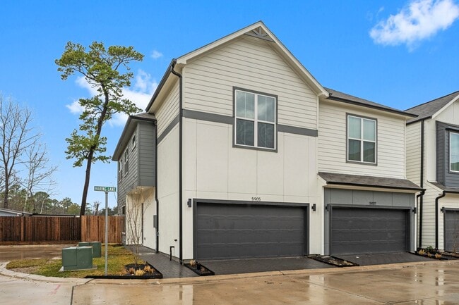 Building Photo - 5905 Haring Ln
