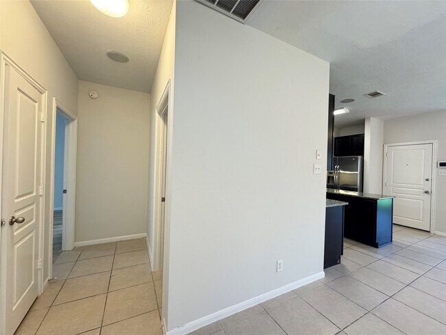 Photo - 8107 Gran Villa Dr