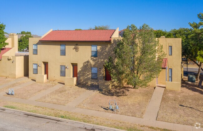 Las Colinas Apts.