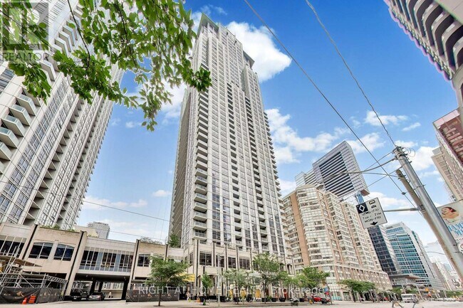 Photo - 761 Bay St. Unit 313
