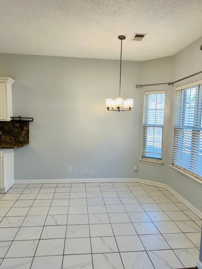 Photo - 3/2 Available Now