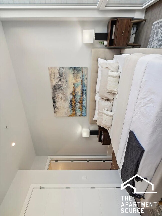 Photo - 812 W Adams St Unit 212