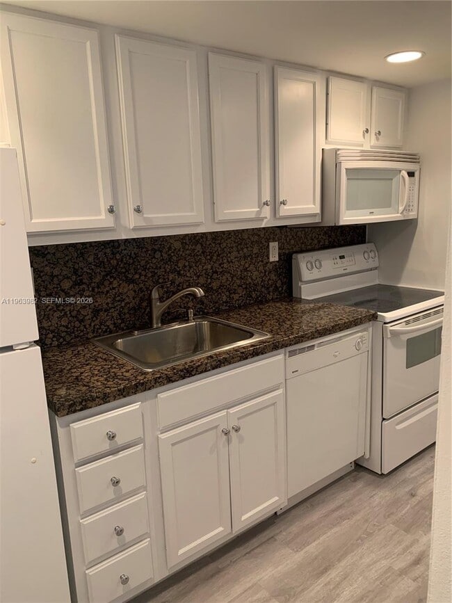 Photo - 290 Sunrise Dr Unit 304