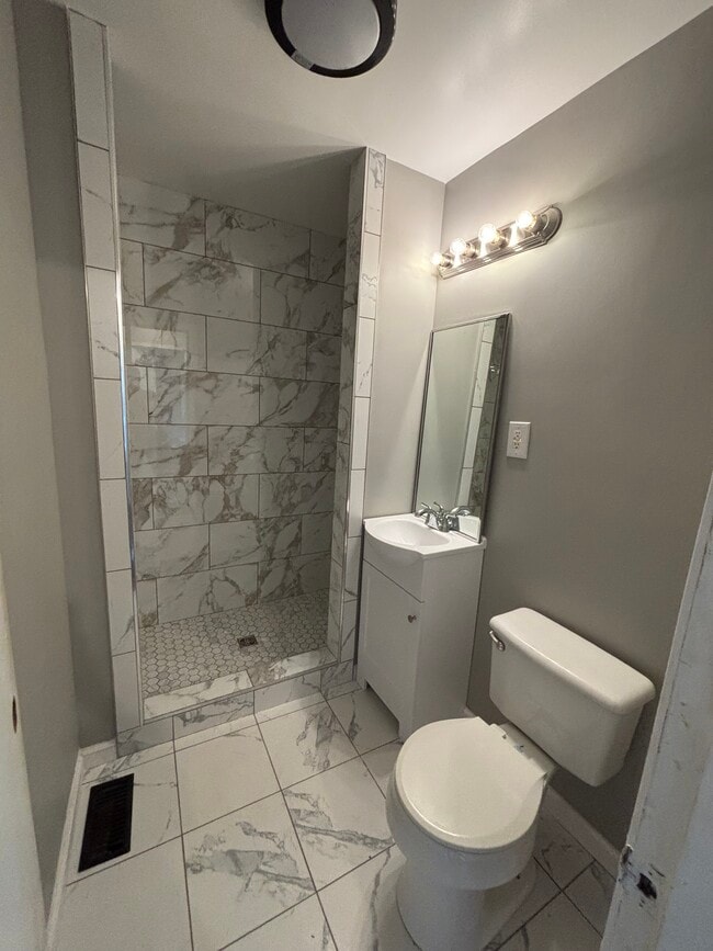 Photo - 3419 Vaughn St