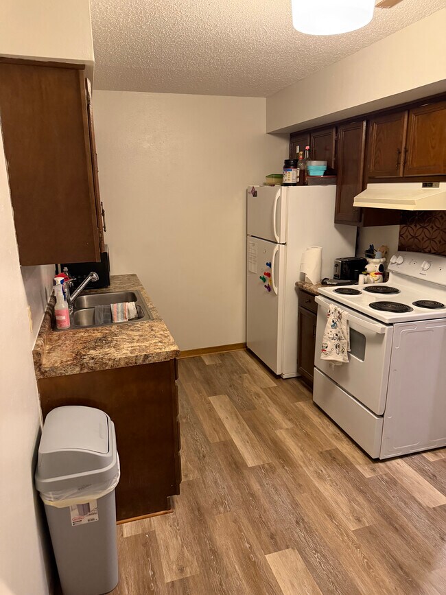 807 5th St NW Unit 2B