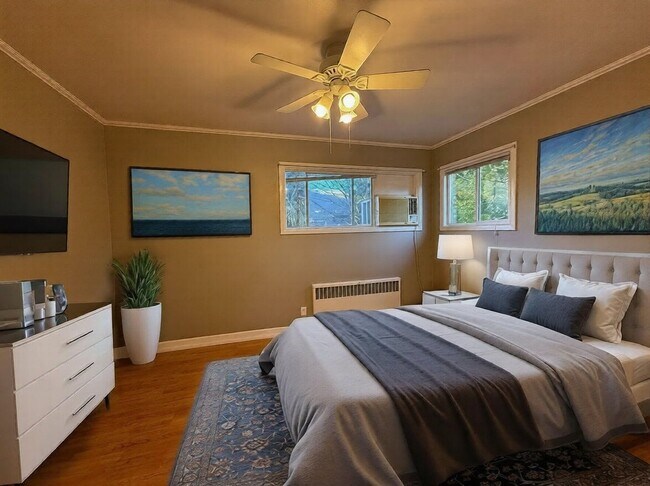 Photo - 1495 Lake Dr