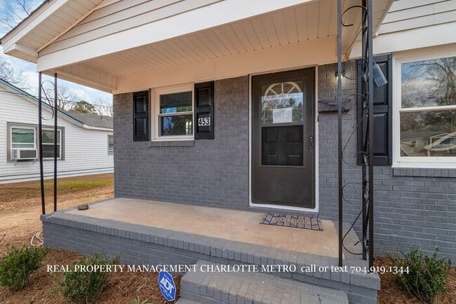 Photo - A Cozy Rock Hill Retreat Close to It All