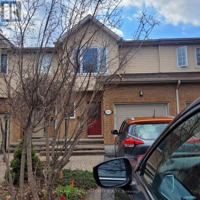 Photo - 238 Claridge Dr