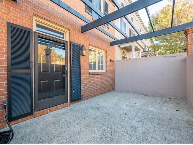 Photo - 1586 Garden Ct