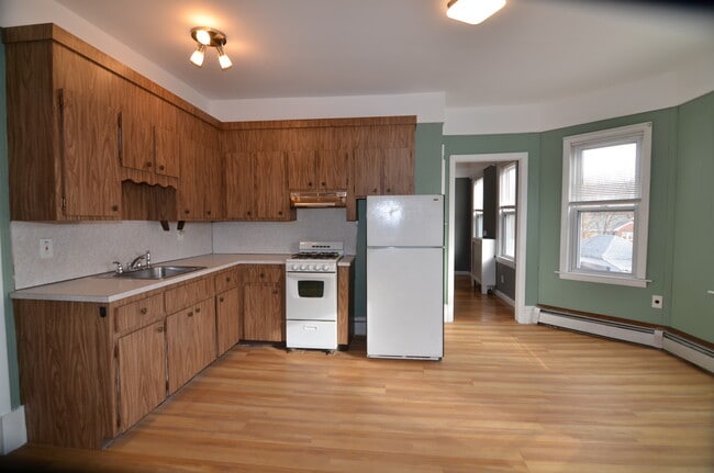 Building Photo - 23 Franklin St Unit 1