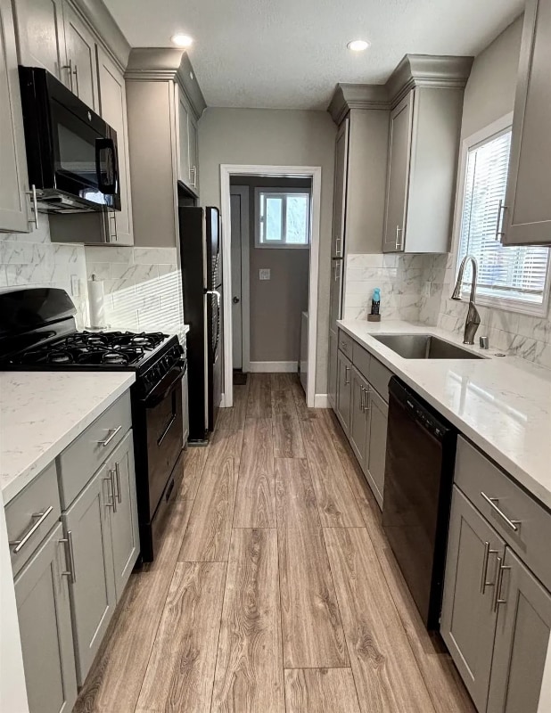 Photo - 1155 Maple St