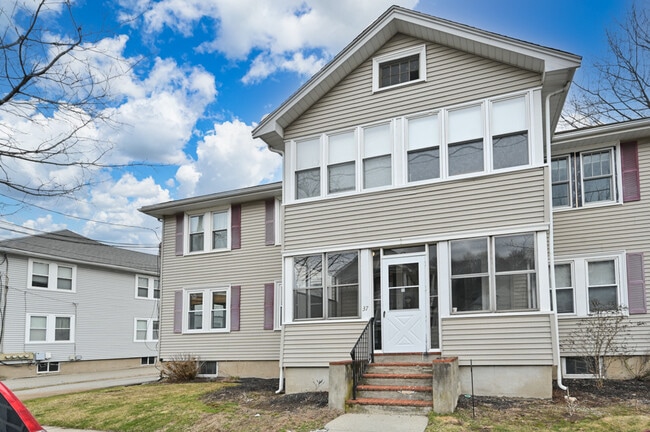 Photo - 37 Everett St Unit Gorgeous 2 Bedroom