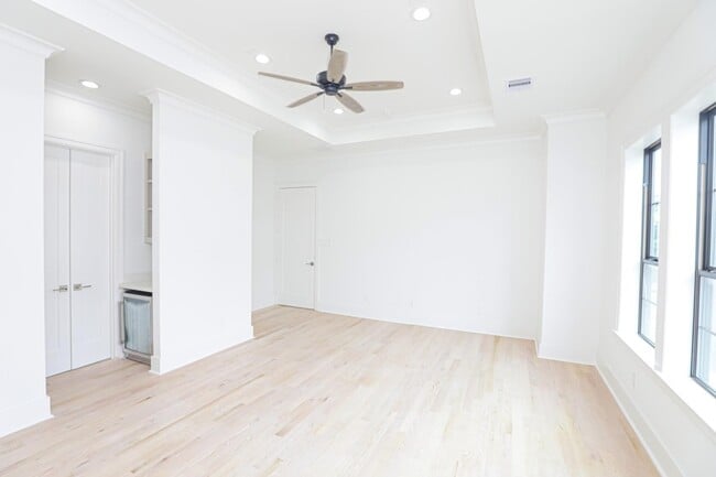 Photo - 2122 Blalock Rd