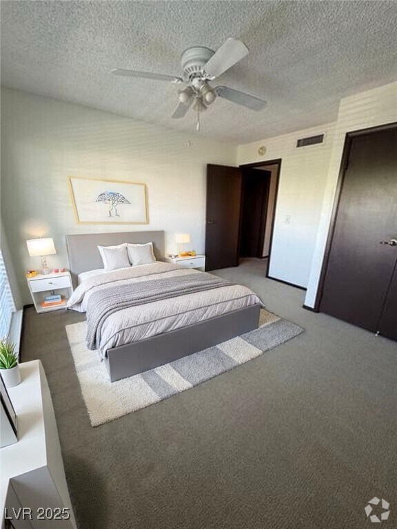 Building Photo - 3109 Pinehurst Dr Unit B Rental