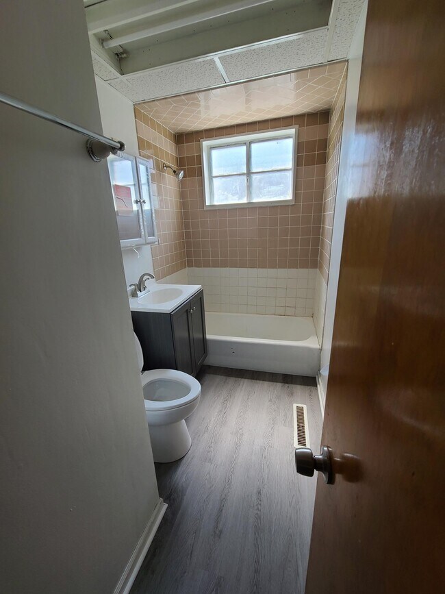 14327 Dobson Ave Rental House Rental in Dolton, IL