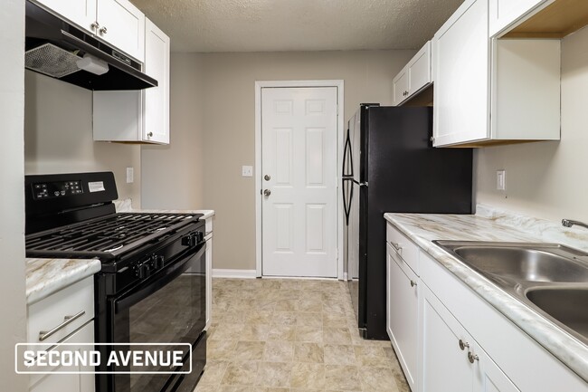 Photo - 1739 Huntington Dr