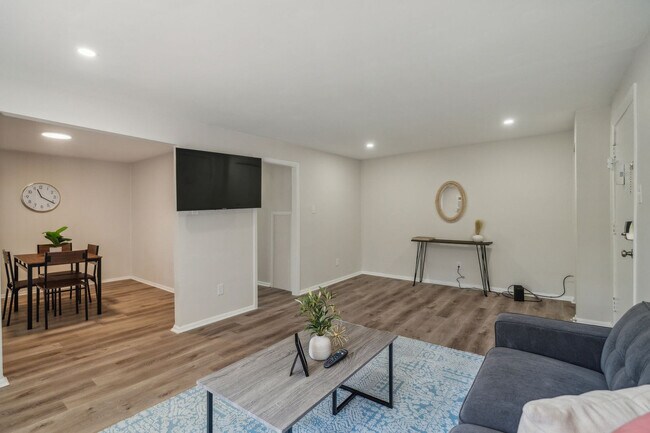 Photo - 908 Wharton Dr Unit SI ID1613015P