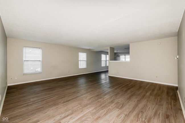 Photo - 673 Indigo Ct