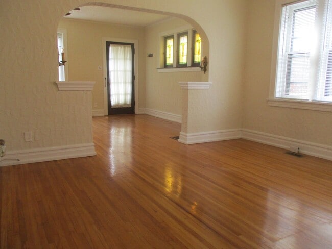 Photo - 1079 Terrace Dr