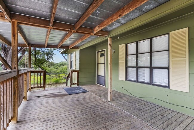 Photo - Move-In Ready 3-Bedroom Home in Beautiful Lakehills