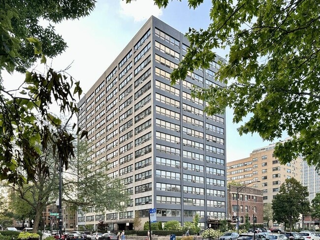 Building Photo - 4180 N Marine Dr Rental