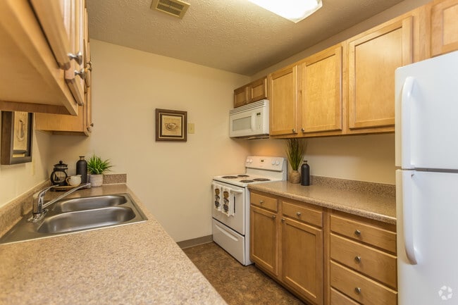 2BR, 1BA
