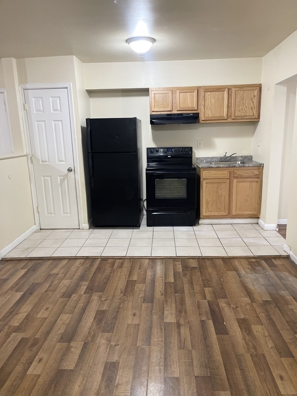 Photo - 313 S 60th St