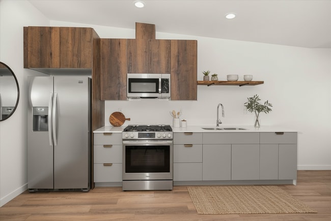 Photo - 3203 E 30th Ave