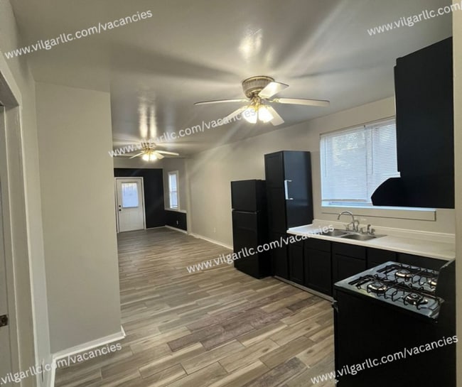 Photo - 3910 Deodar St Unit 1st floor