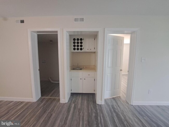 Photo - 35930 Beach Ave