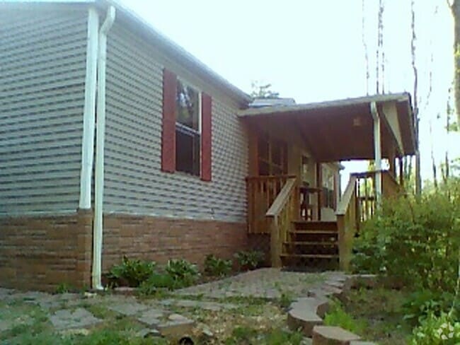 Building Photo - Quiet 3 Bedroom in Burnsville Rental
