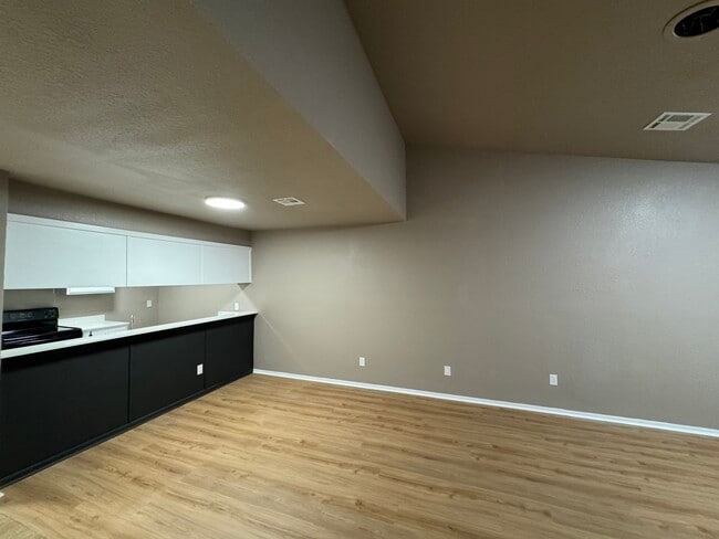 Photo - 722 Stonecroft Cir