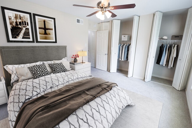 Photo - Woodmere Apartments