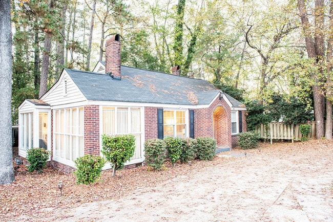 Building Photo - 3019 Forest Dr Rental