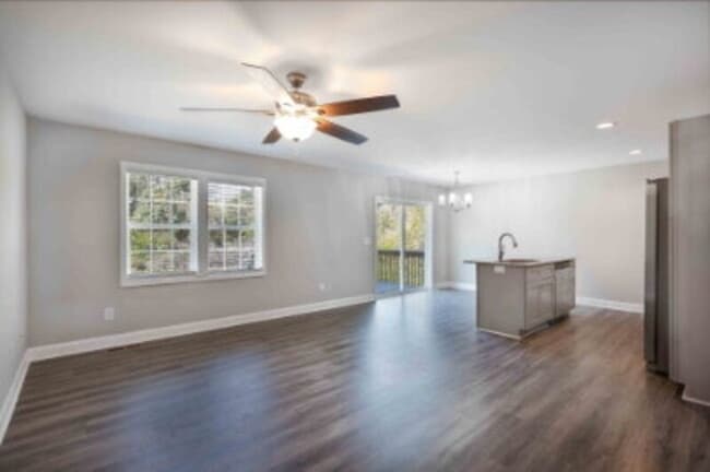 Photo - 1130 W Indiana Ave
