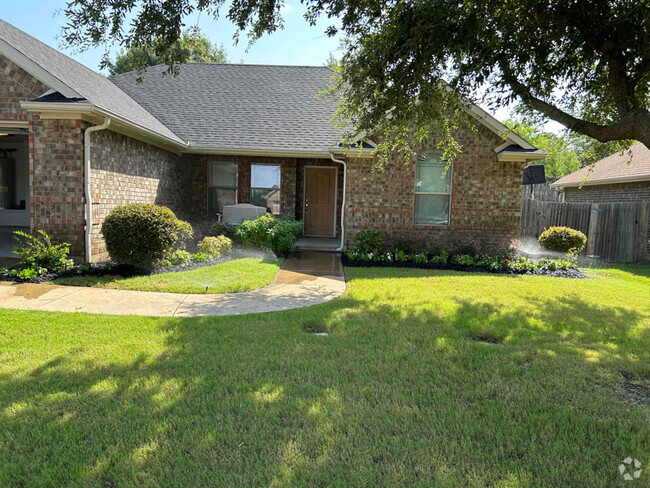 Building Photo - 2804 Tenison Dr Rental