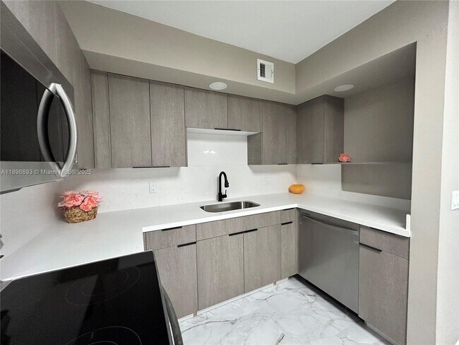 Photo - 1101 River Reach Dr Unidad 102