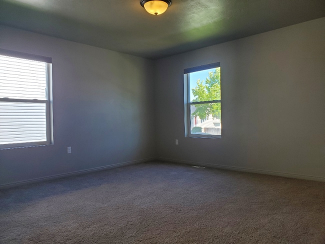 Photo - 196 Aparicio Dr