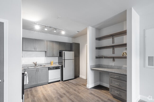1BR, 1BA - 752SF - Kitchen