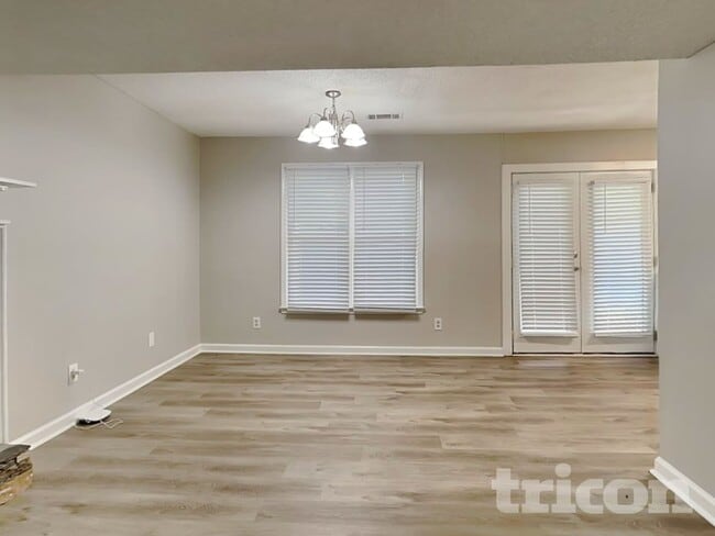 Photo - 39 Pine Grove Cir