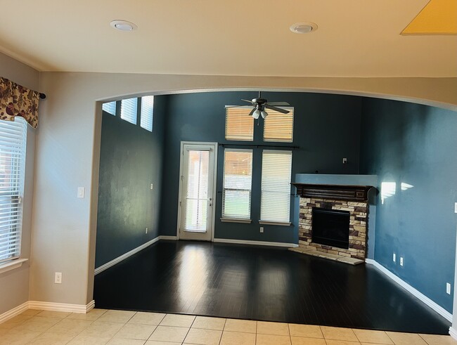 Building Photo - 1020 Chickasaw Dr Rental