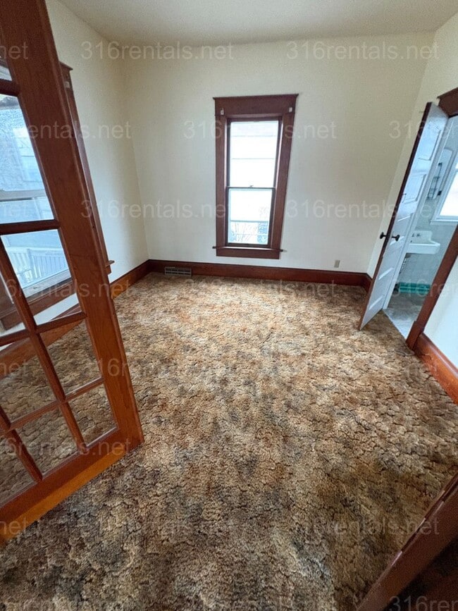 Photo - $950 - 3 bed 1 bath - Single Family Home