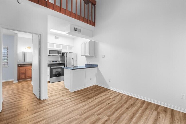 Photo - 2714 Nueces St Unit 206