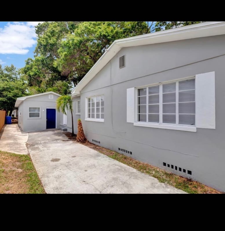 Photo - 925 17th St S