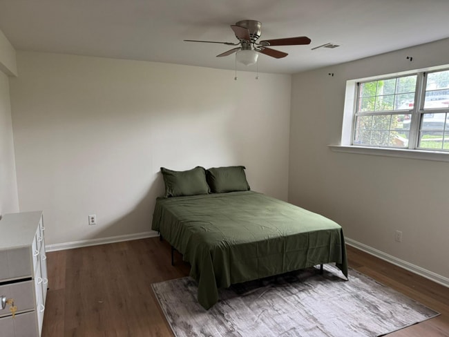 Photo - 2014 Ritchie Rd